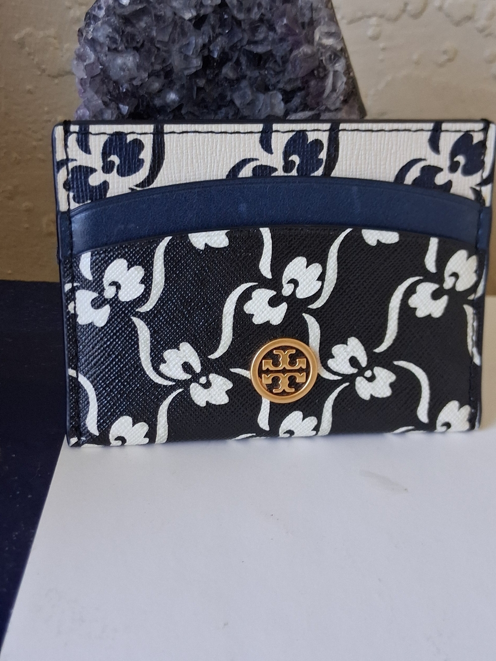 Tory Burch Black & White Floral Logo Card Holder with Gold Emblem - Picture 3 of 9